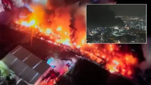 Esenyurt’ta fabrika yangını: Söndürme çalışmaları 6 saattir sürüyor