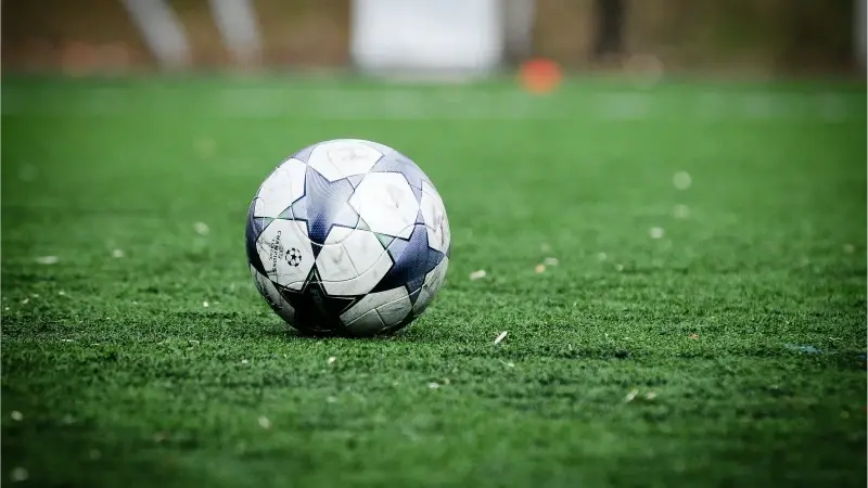 Eski Galatasaraylı yıldız şoku yaşadı: En az iki ay sahalardan uzak kalacak!