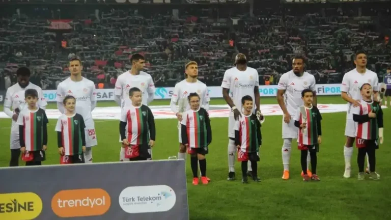 Galatasaray’ı şampiyon yapan teknik direktör Antalyaspor’un başına geçiyor