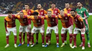 Galatasaraylı taraftarlara transfer müjdesini verdi: “2 Ocak’ta…”