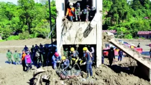 Güney Asya’da seller binden fazla can aldı