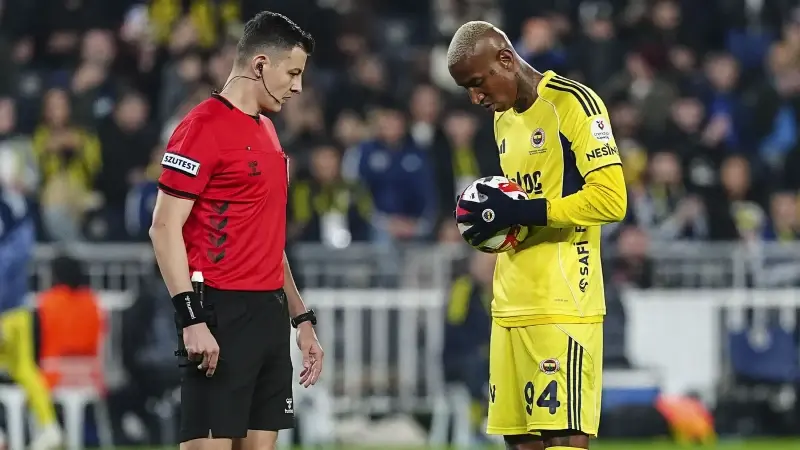 Hakemin sözleri tartışma çıkardı: Penaltı sonrası TÜMOSAN Konyaspor kalecisine bakın ne dedi