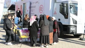 Kanserden ölümlerin fazla olduğu Ağrı’da gezici kanser tarama aracı köy yollarında