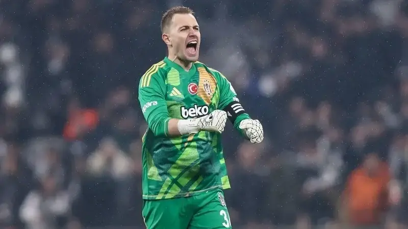 Mert Günok para konuşmadan teklifi kabul etti: Ocak ayında imzayı atacak