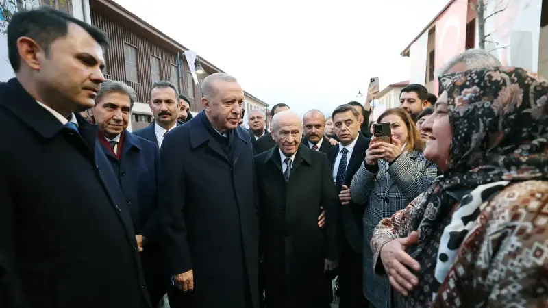 Yeniden ayağa kalkan Hatay’da Cumhurbaşkanı Erdoğan’dan yoğun ziyaret trafiği