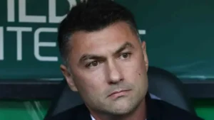 Burak Yılmaz faturayı öğrencisine kesti: Golün ardından hemen kenara aldı