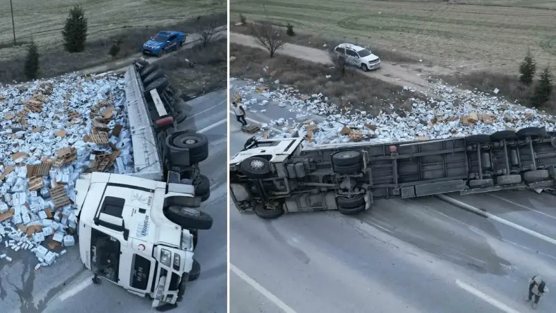 Devrilen tırdaki 25 ton süt çevreye dağıldı