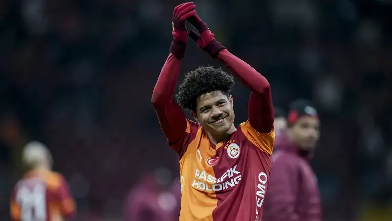 Gabriel Sara’dan taraftarı endişelendiren sözler! Oynamak istediği takımı açıkladı