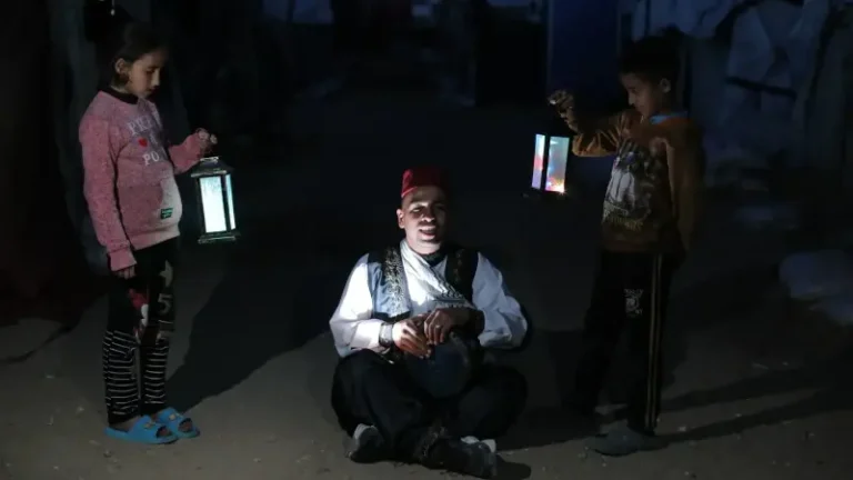Gazze’de Ramazan coşkusu: Musaharati geleneği yaşatılıyor
