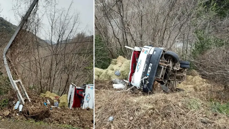 Kastamonu’da saman yüklü kamyon devrildi: İki kişi yaralandı