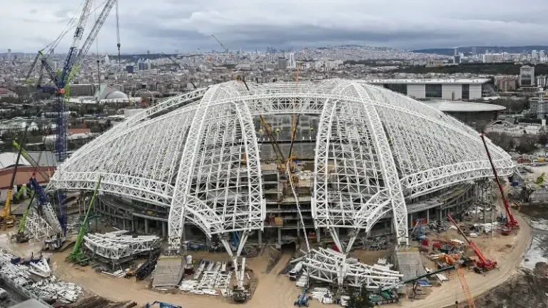 Türkiye’nin en büyük 3. stadı olacak: Yeni sezonda kapılarını açıyor