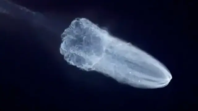 Çin Tianzhou-9 kargo uzay aracını fırlattı: Gökyüzünde denizanası şeklinde ışık bulutu oluştu