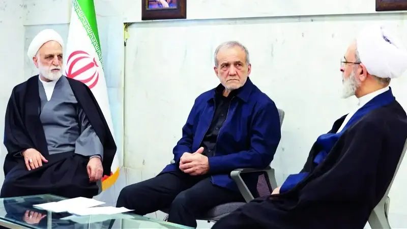 Yeni lideri Uzmanlar Meclisi seçecek