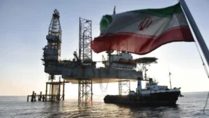 İran: Bizim petrol satamadığımız bir bölgede kimse petrol satamayacak