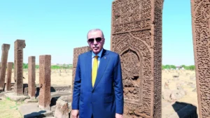 Kabine üçüncü kez Ahlat’ta