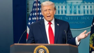 Trump’tan Umman’a ‘Hürmüz Boğazı’ tehdidi: Yolumuza çıkarlarsa bombalarız