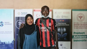 Türk Hekimler Burkina Faso’da umut oldu: 6 yıllık hasta sağlığına kavuştu