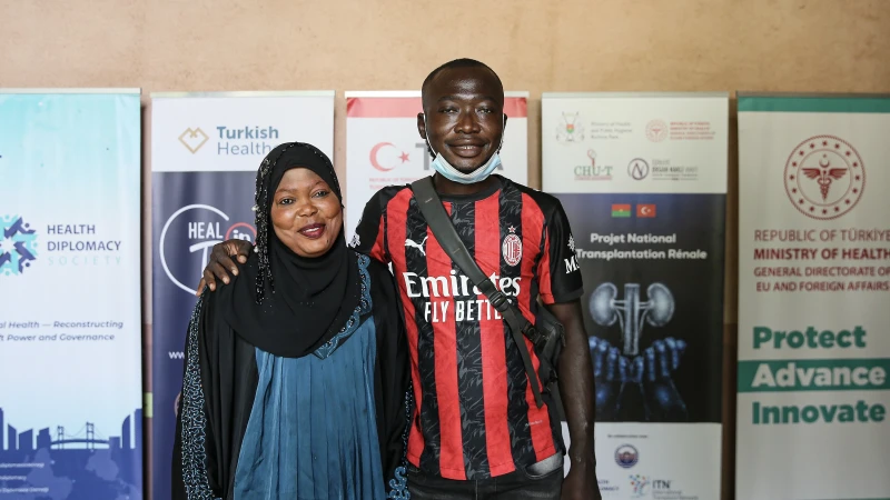 Türk Hekimler Burkina Faso’da umut oldu: 6 yıllık hasta sağlığına kavuştu